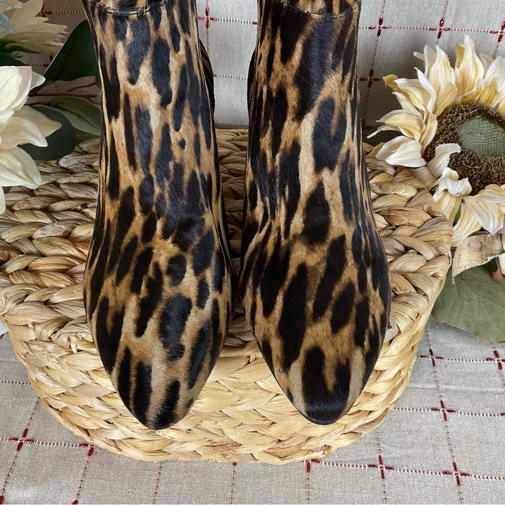 Vince Camuto Rastel3 Animal Print Dyed Cow Hair Bootie Mid Calf Boots Sz 7.5 - Picture 3 of 6
